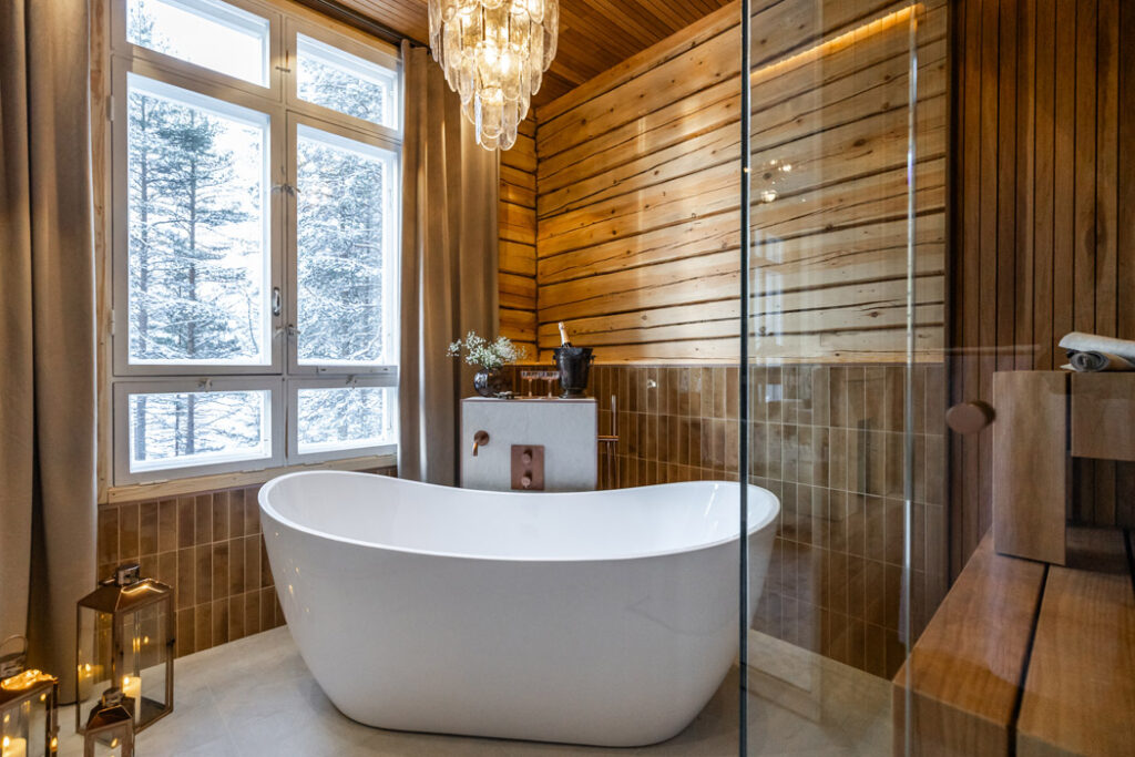 Skyra retreat grande suite bathtub 1