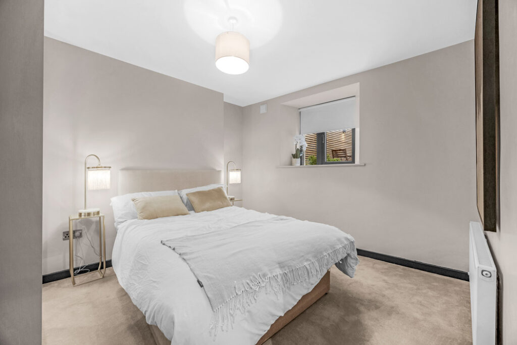 26 Erne Street bedroom 1