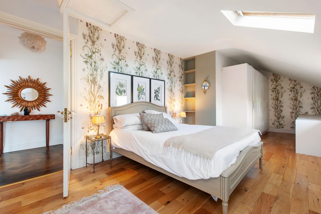 85704 R 1 IMG 0357 1K JPEG