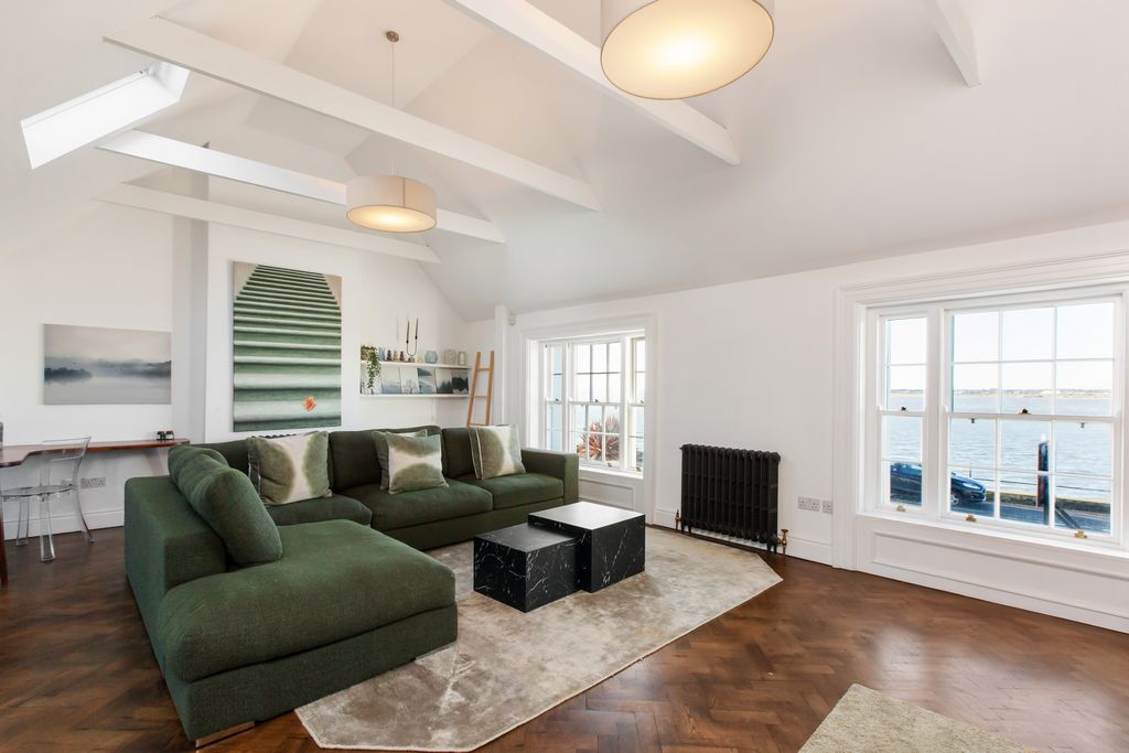 85704 R 1 IMG 0361 1K JPEG