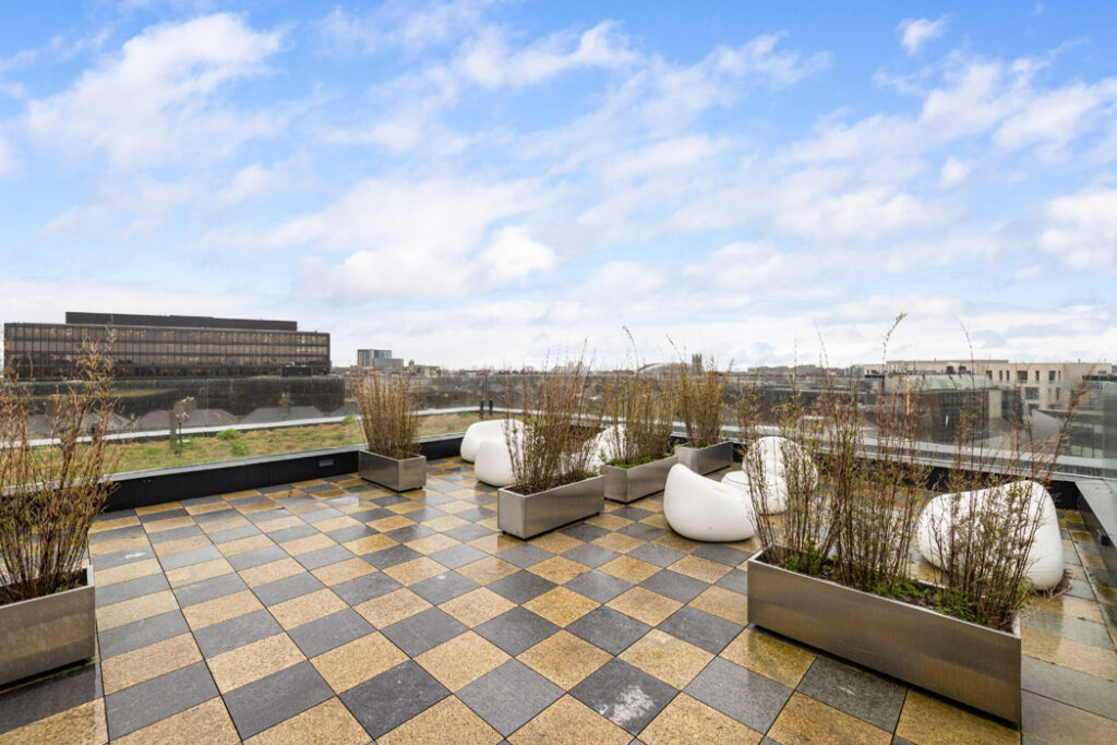 85940 R 1 0 apt 11 55 lad lane 38