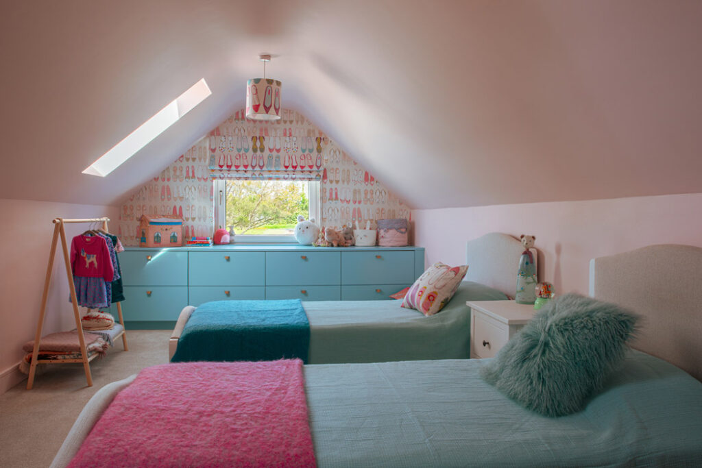 Emma ColletteWard RuthMaria 21