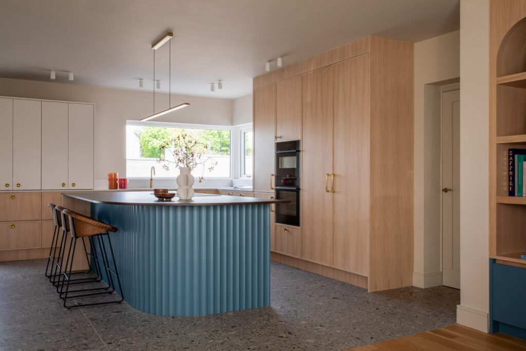 Emma ColletteWard RuthMaria 41 1