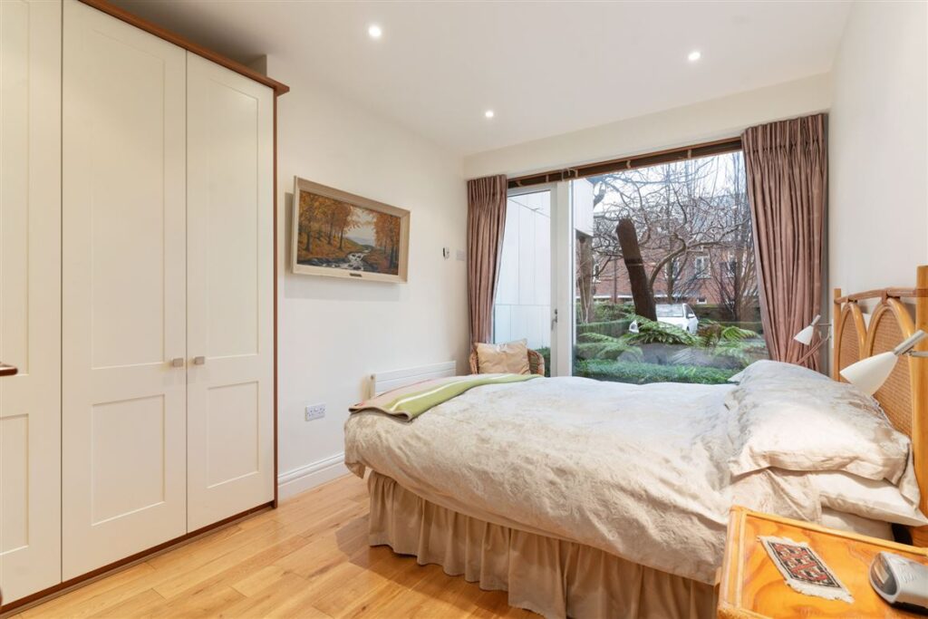 2354b669 eada 4bbb 876d f7be5815920d x