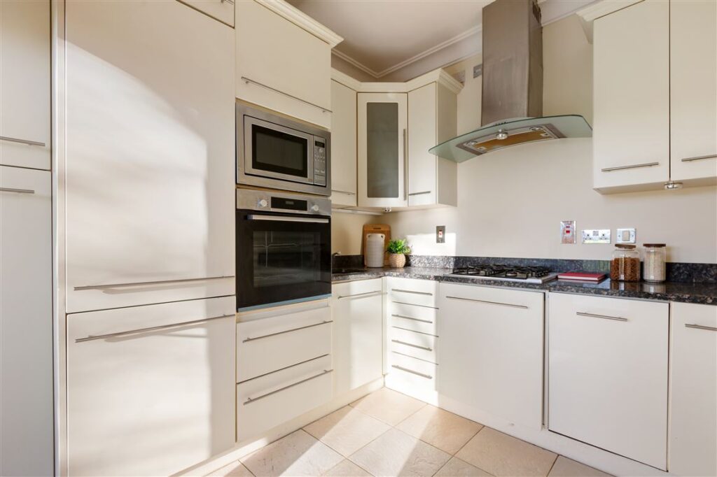 8455d38f 3809 4492 b2e3 c7bb2ee2b021 x