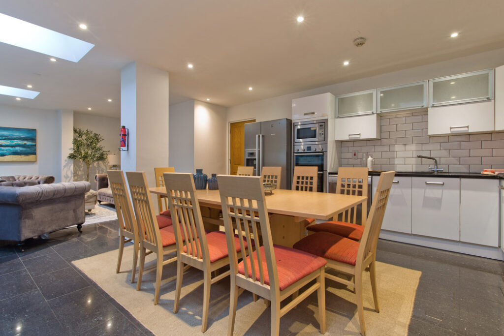 85900 R 1 Kitchen Edit