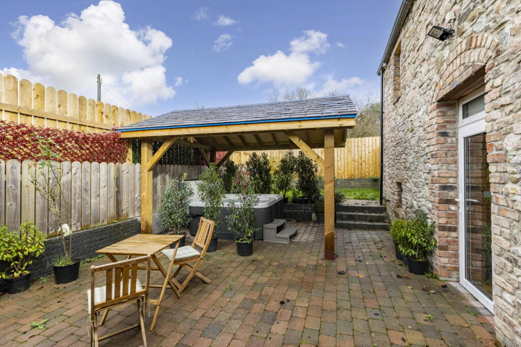 The Cottage Exterior 17