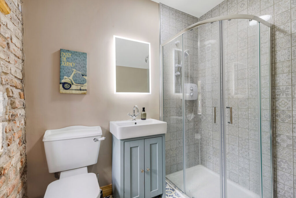 The Cottage Interior 33