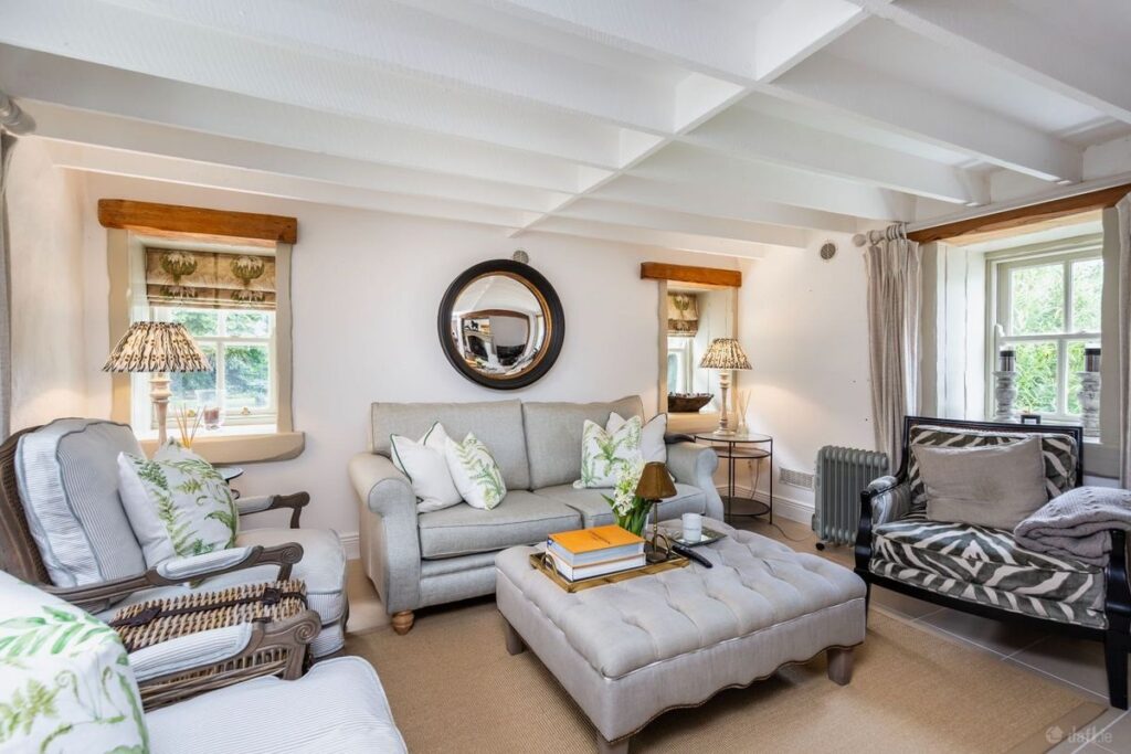 dual aspect living room