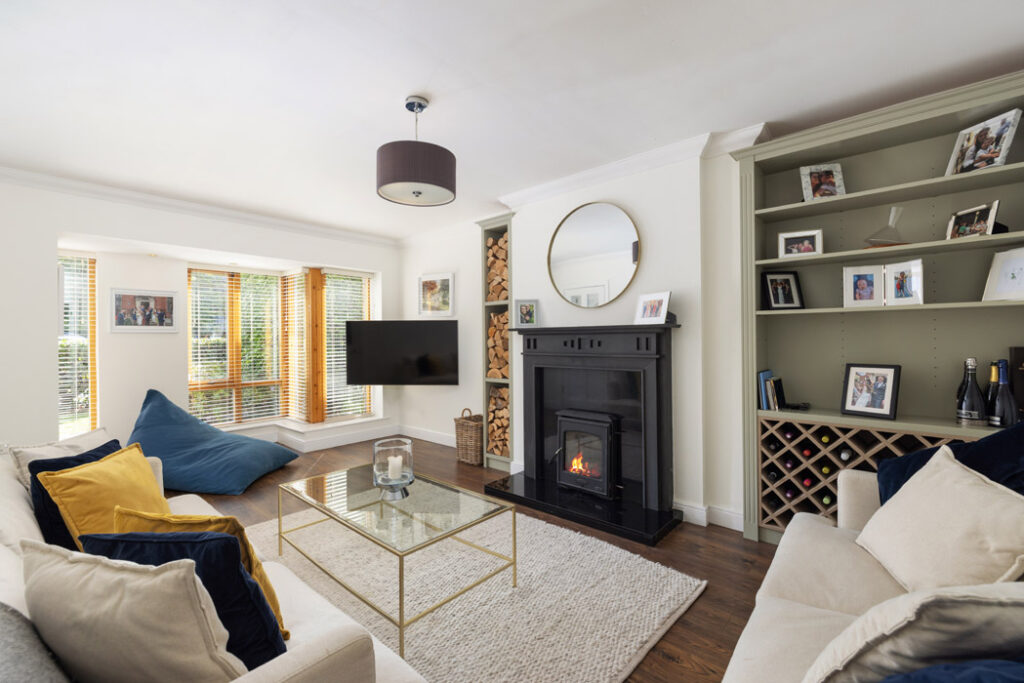 81389 R 1 27 THE HEADLANDS 13