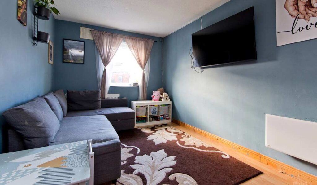 rialto apt 4