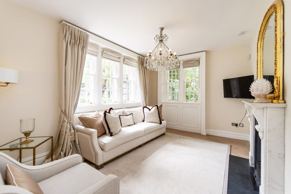 81664 R 1 6L7A5178 1