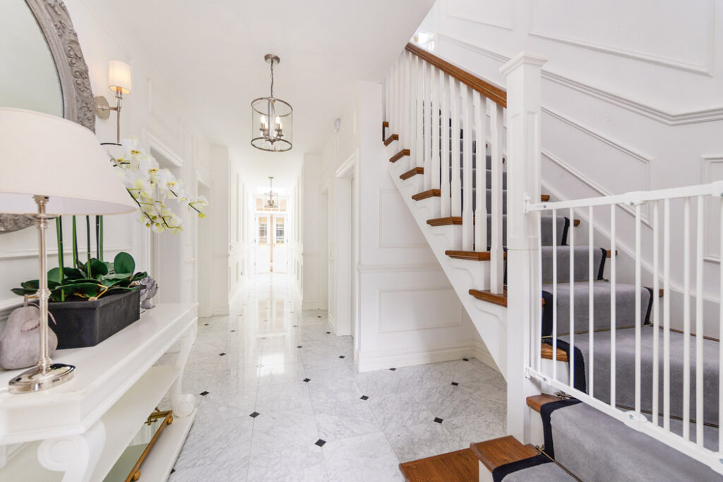 81664 R 1 6L7A5187 1