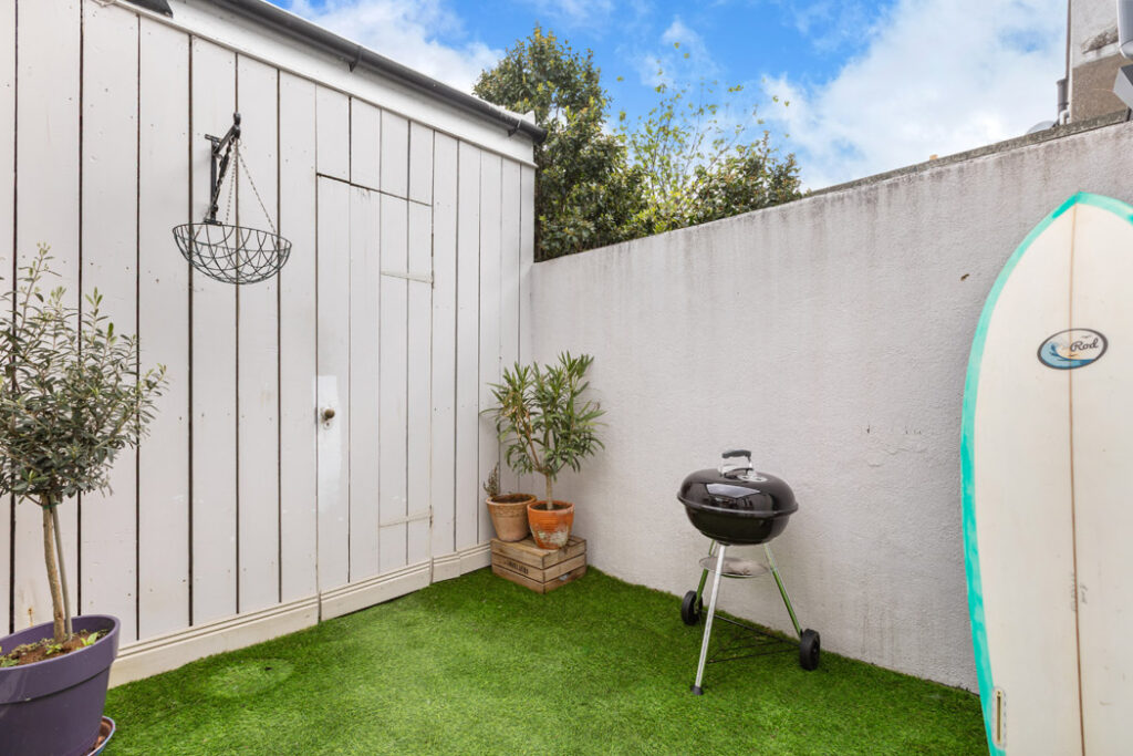 88007 R 1 5 Portobello Road 7497