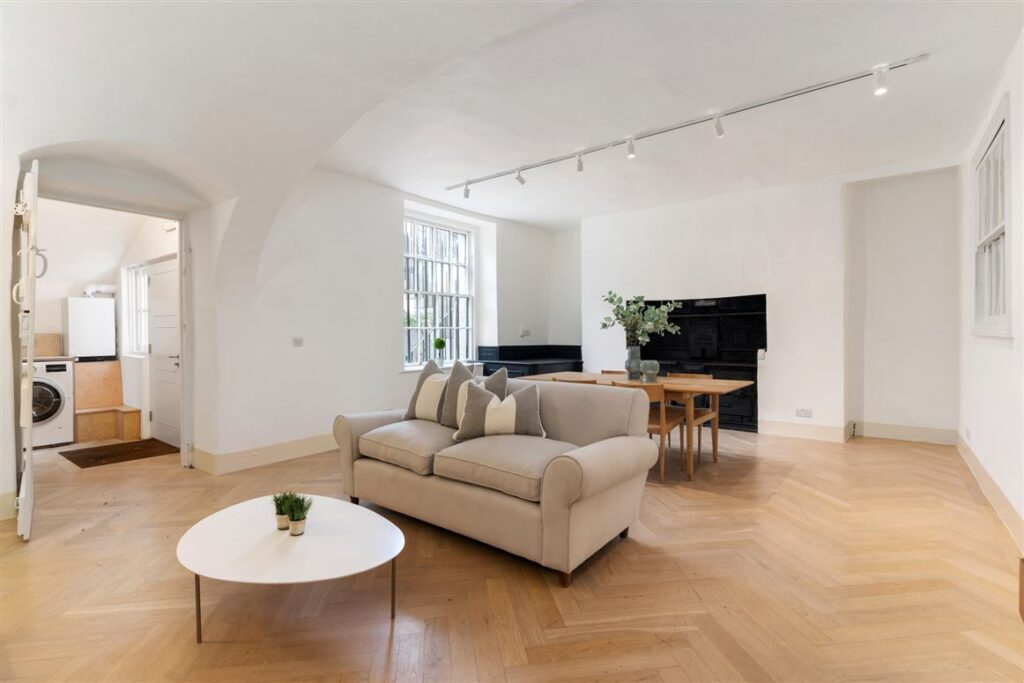 living dining at basement level 1