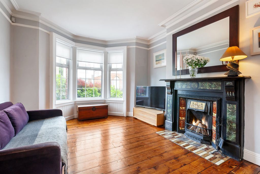 2 for €695k: Fairview, Dublin 3 or fair views over the Blackwater valley? 10 73e39575 6f95 4aa5 8cca