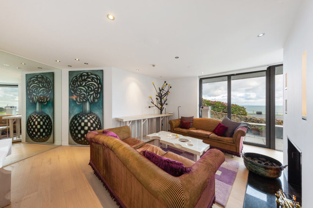 Heathcliff House 7 72a3846