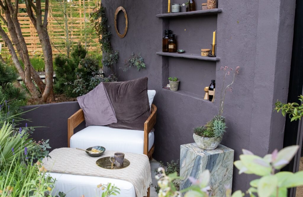 Leonie Cornelius bottles the magic of an inspiring garden at Bloom 3 IWA8555 1024x668 1