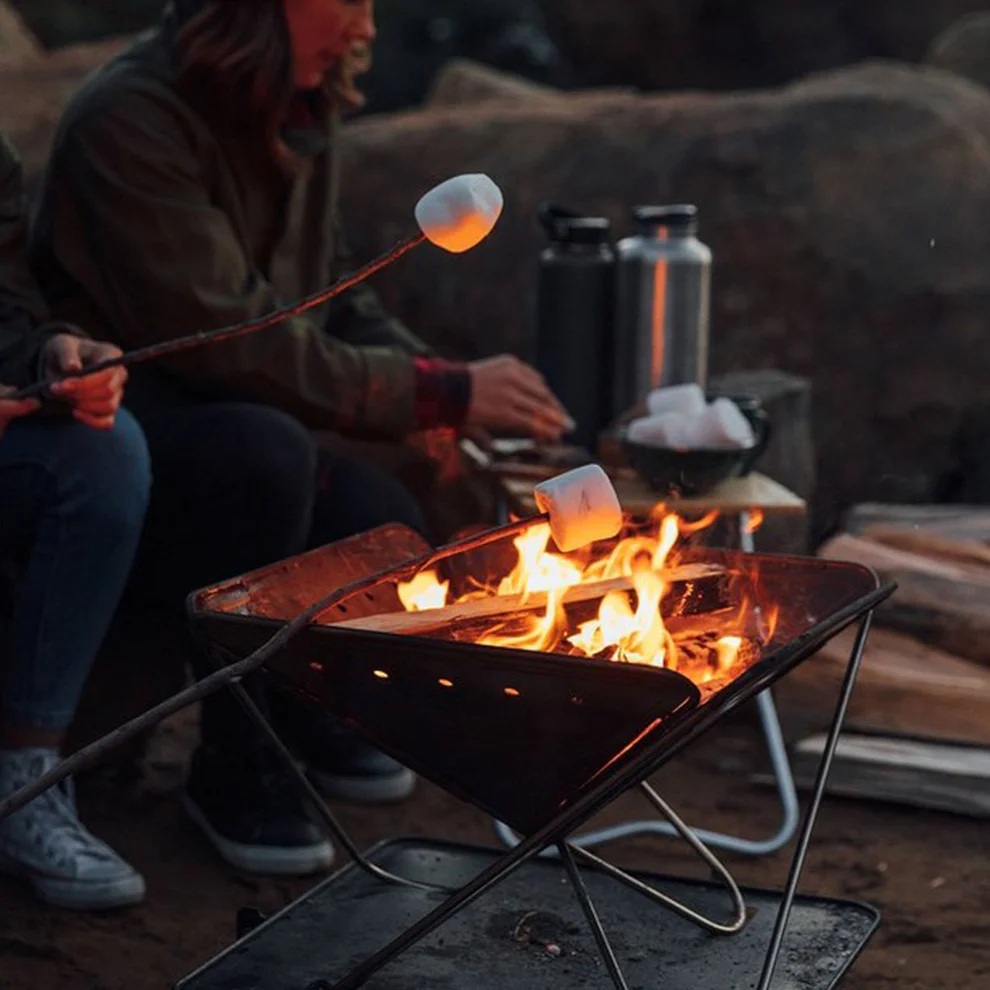 Outdoor kitchen
