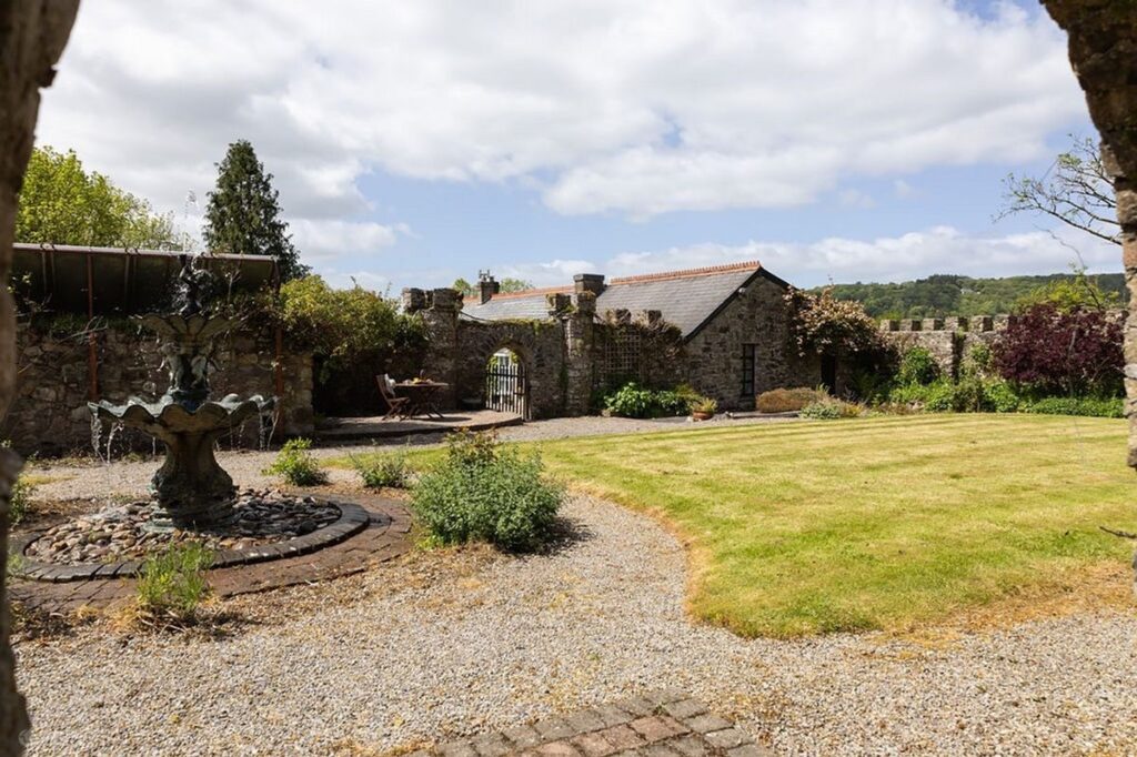 2 for €695k: Fairview, Dublin 3 or fair views over the Blackwater valley? 6 castellated walls