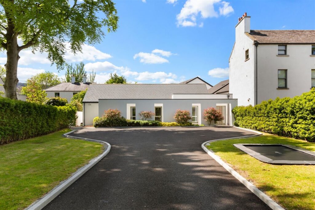 New build farmhouse on the grounds of Sandyford House 1 Sandyford House