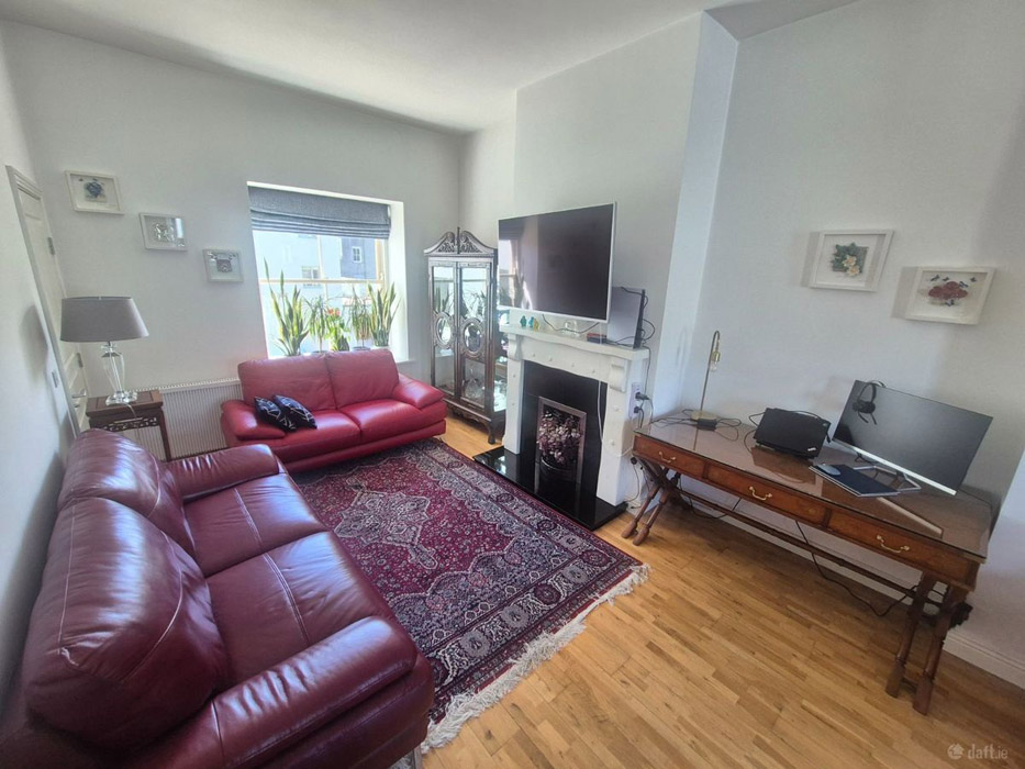 6 of the best houses for €300k or less across six counties in Ireland 5 kilrush living area