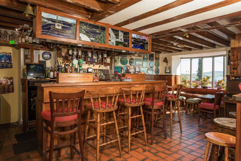 sherkin pub to window