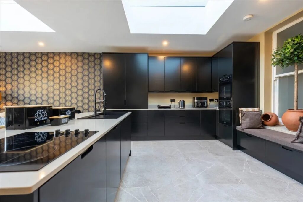 window seat kitchen