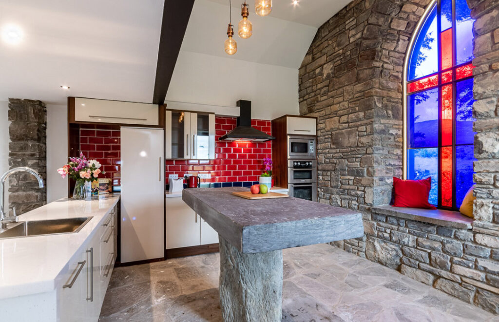 08 kitchen