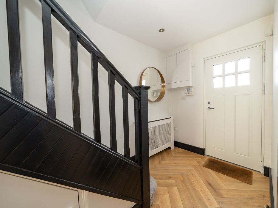 Fully renovated Dublin 8 three-bed seeking €595k 2 108 Tyrconnell Park 05192