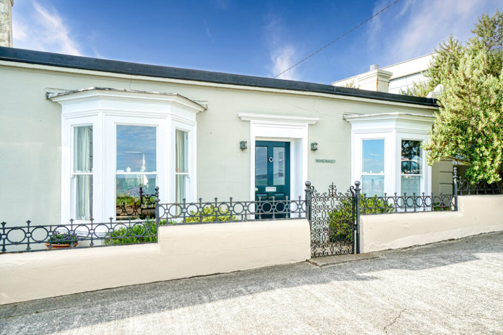 This is what it costs to live beside the Forty Foot in Sandycove 2 229 HR 1
