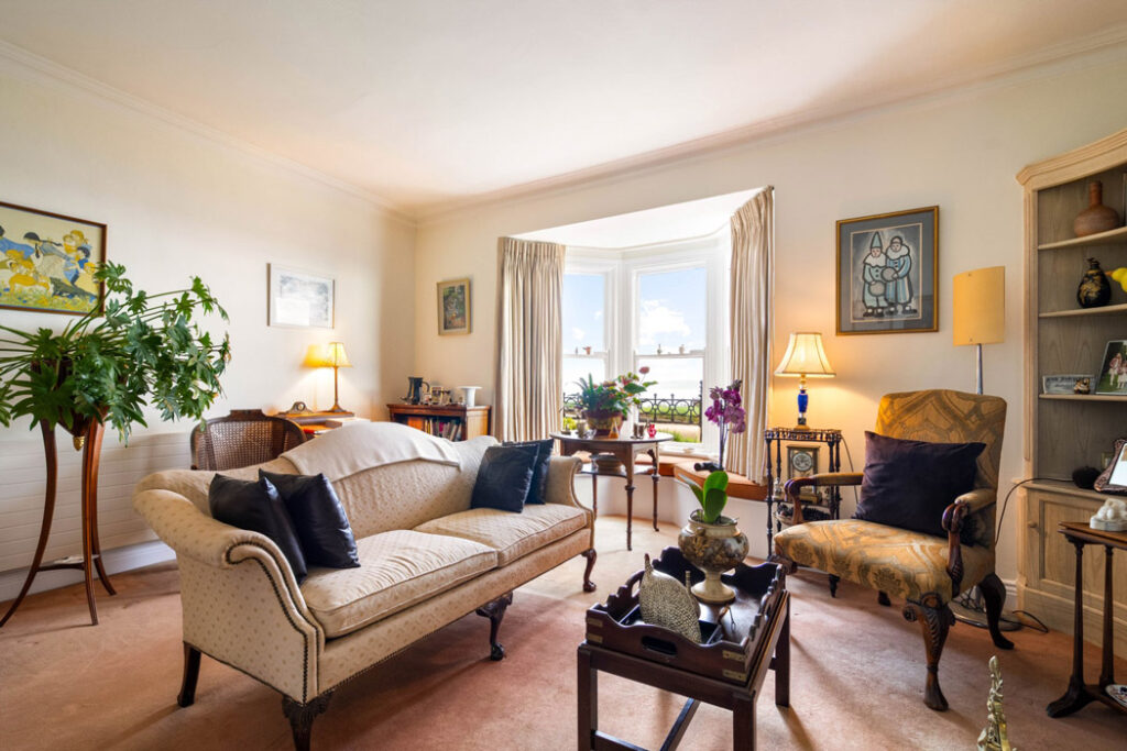 This is what it costs to live beside the Forty Foot in Sandycove 4 229 HR 6