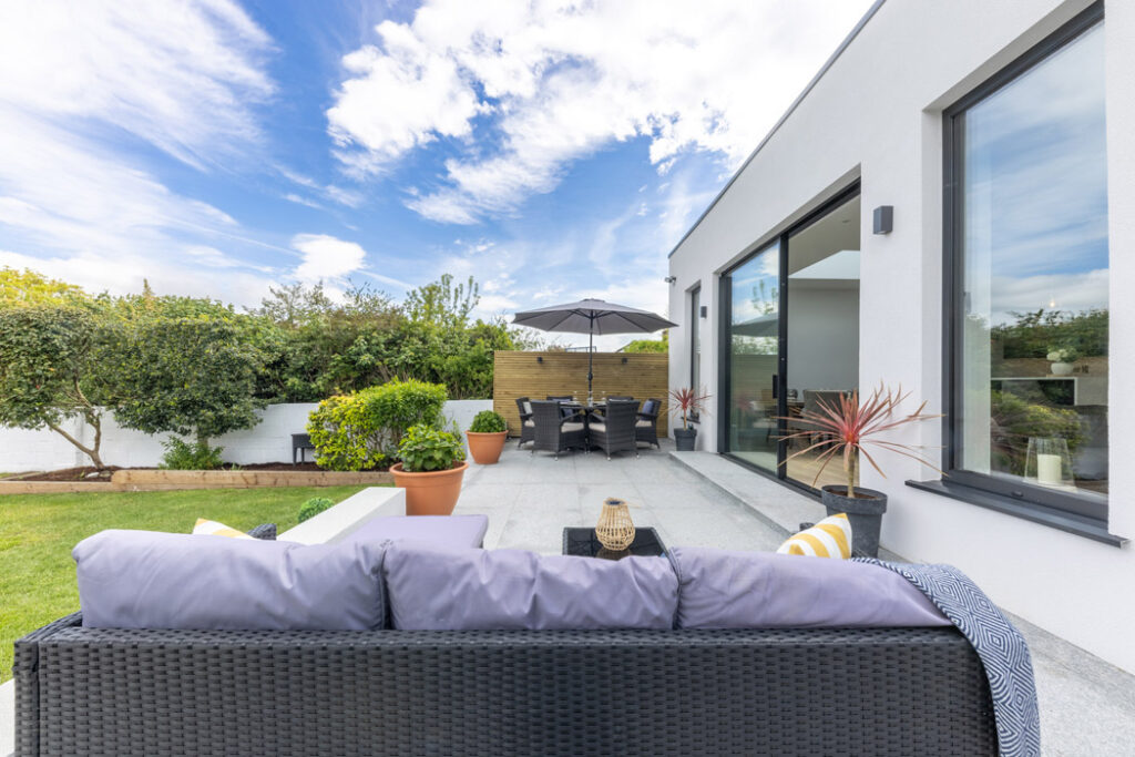 D5 bungalow whose front hides an A-rated 5-bed out back 7 D5 Bungalow