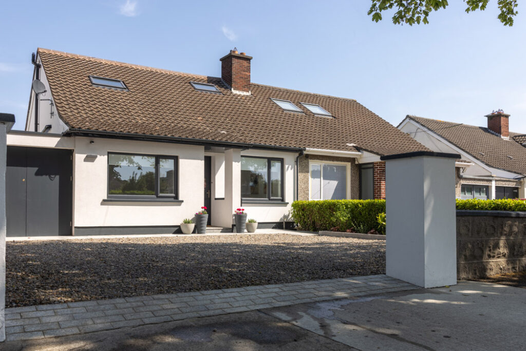 D5 bungalow whose front hides an A-rated 5-bed out back 1 St Assams Park74