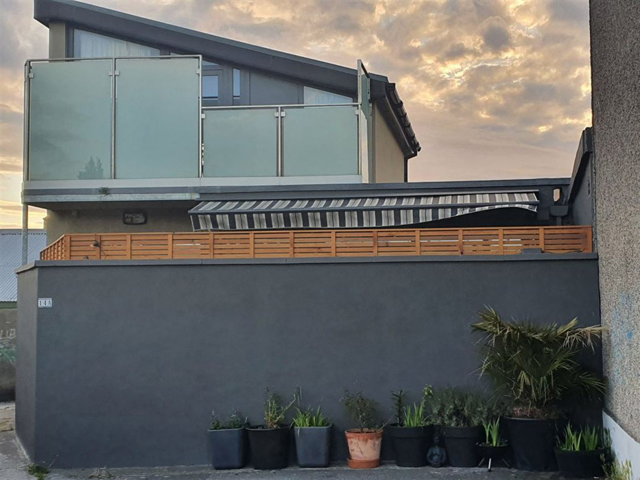 Clontarf
bachelorette pad 