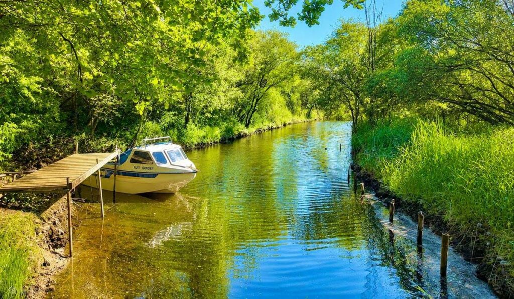 homes on the water westmeath 2