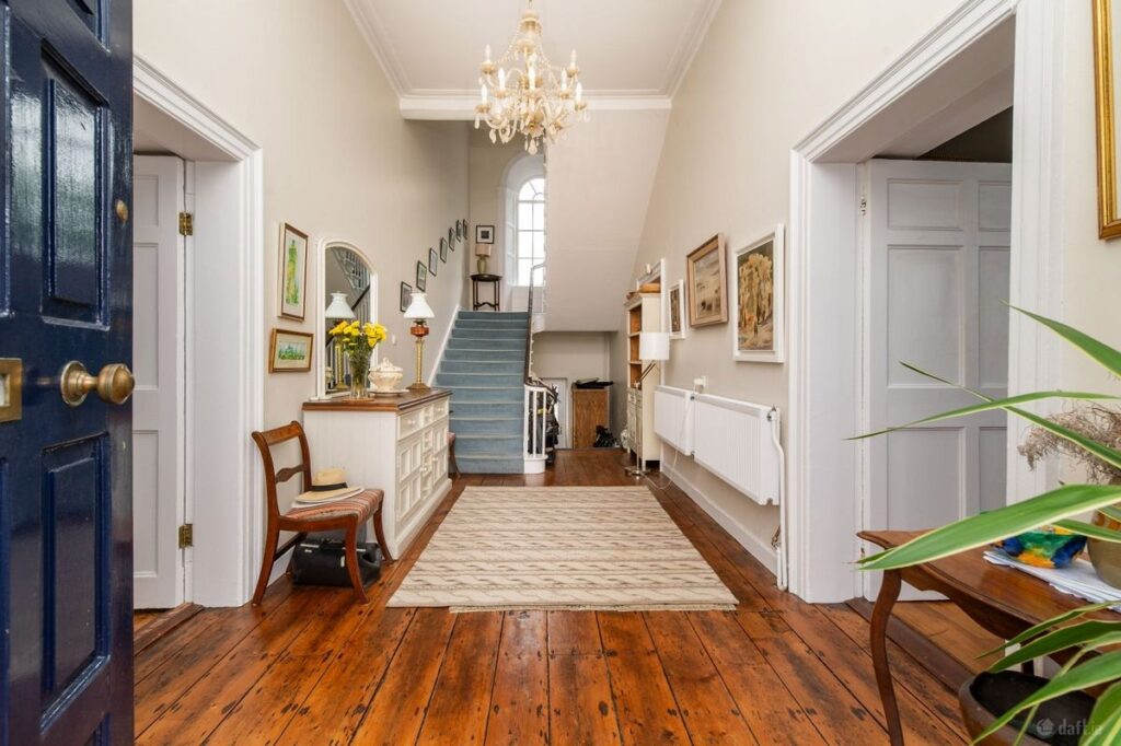 port entrance hall