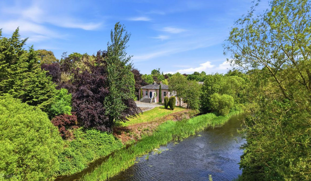 Beakstown Lodge, Beakstown, Holycross, Co. Tipperary