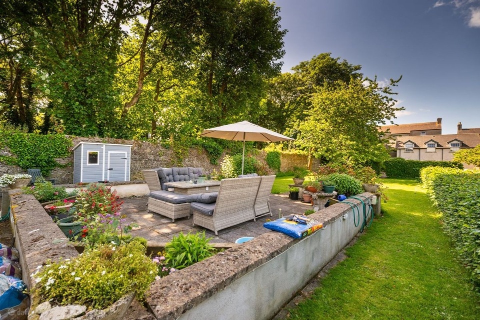 walled garden