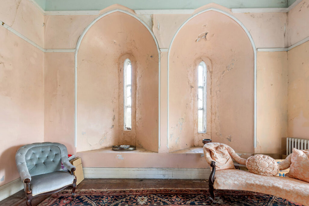 With land, fishing rights and an island, live out your Princess Bride fantasy in this historic castle for €700k 8 010 1