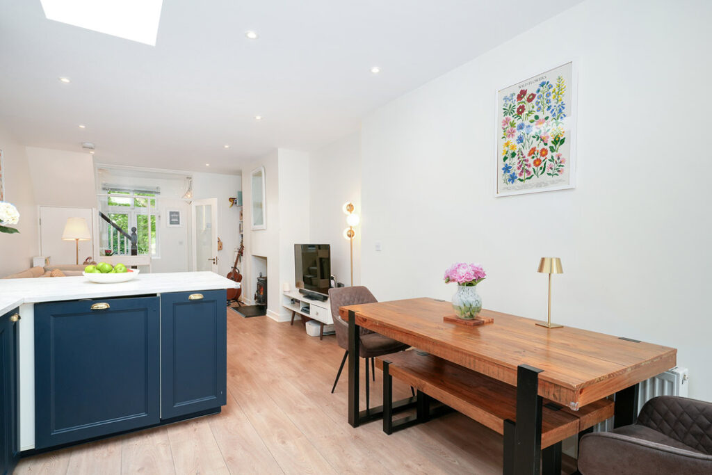 Take me to the two-bed at the bridge on the Dodder’s nature trail seeking €625k 6 013