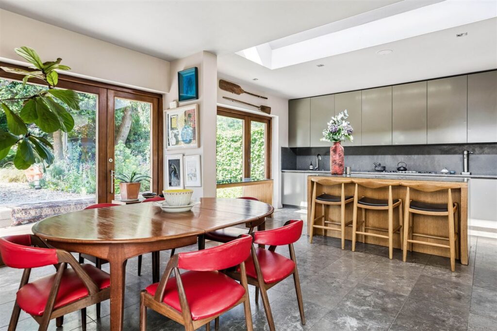 With ultra-private gardens, this contemporary Rathgar redbrick is swoon-worthy 9 13ce617d 9333 4cbc b314 d75cdf19687e x