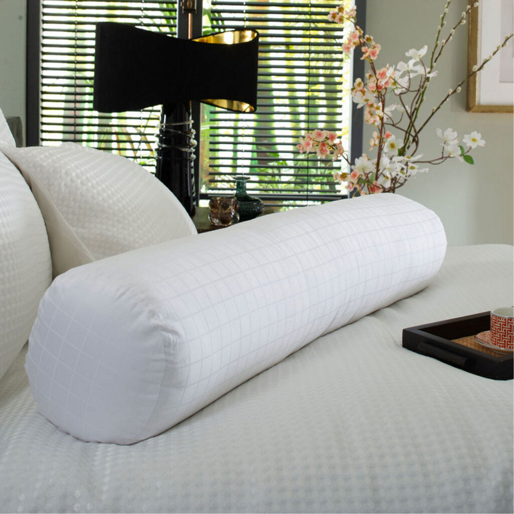 The secret to minimal-effort bed-making, according to Jeff Goldblum 4 2000794627 02