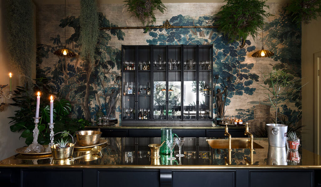 Barkitecture and a banishing bedroom: These are interiors' newest status symbols 6 7.TheHaberdashersKitchen deVOL LOW RES