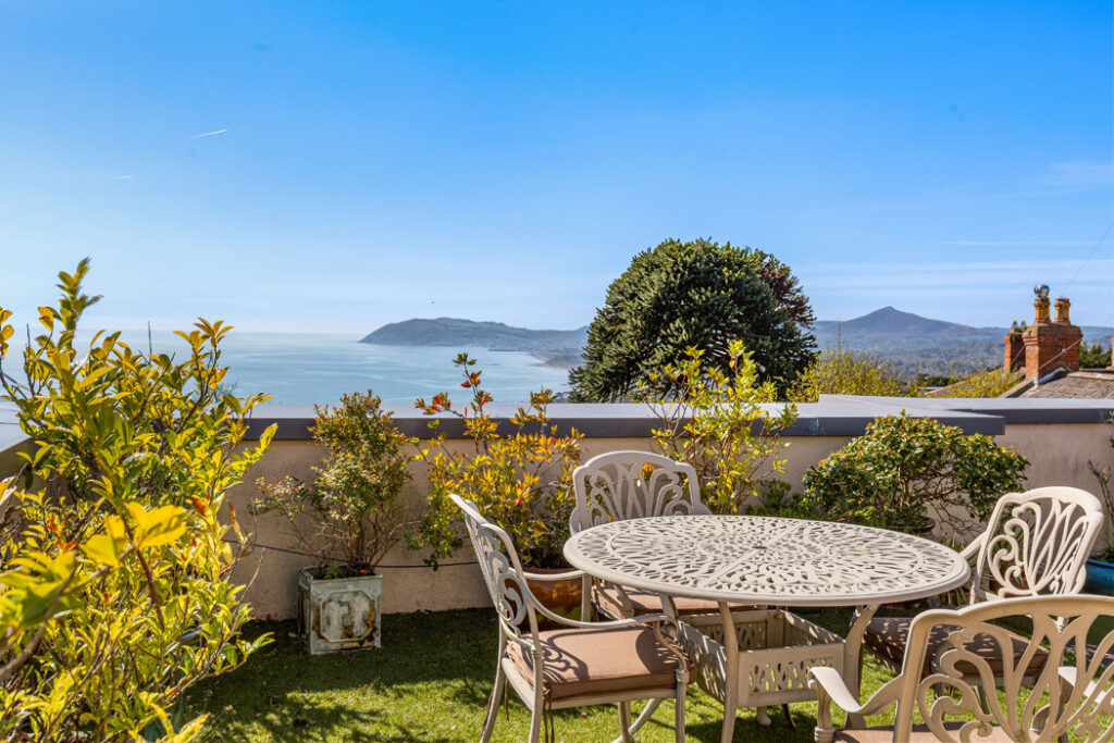 Million-euro vista or the potential to create your own Grand Design for €1.075 million 1 88457 R 1 0 02a2603