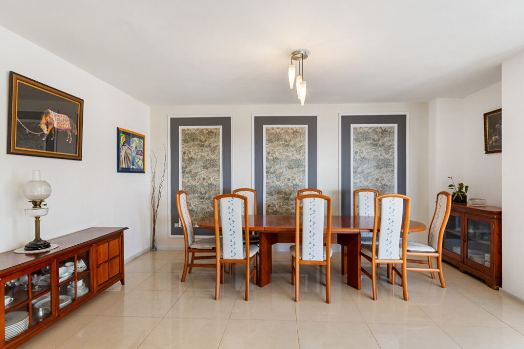Million-euro vista or the potential to create your own Grand Design for €1.075 million 4 88457 R 1 0 02a2726