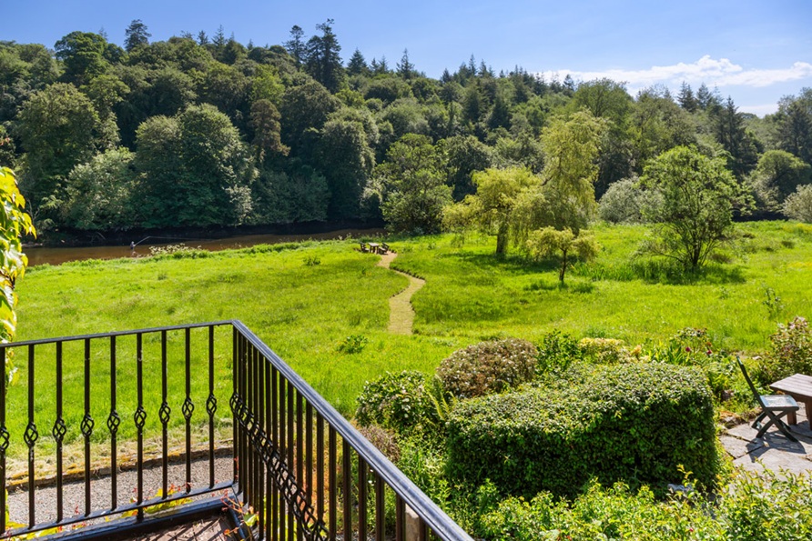 An enchanting woodland house with river swimming, seeking €700,000 8 89610 R 1 02A9588