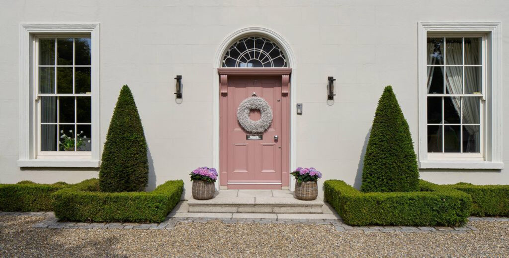 Regal Clontarf residence, Balmoral Lodge, in pristine condition, is fit for a queen. 1 Clontarf
Balmoral Lodge