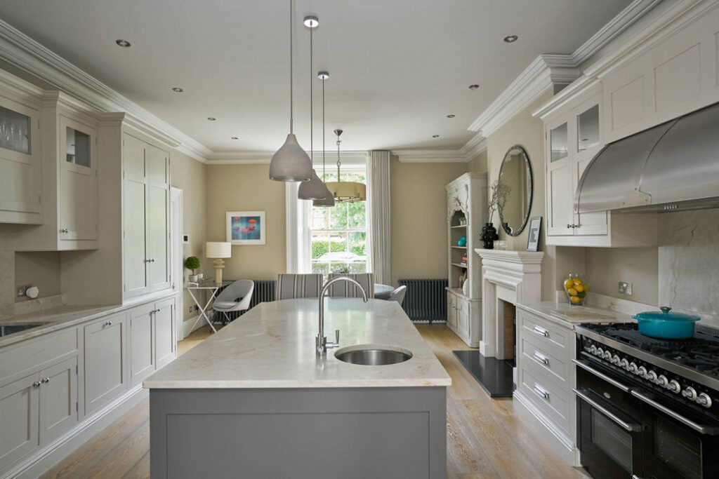Regal Clontarf residence, Balmoral Lodge, in pristine condition, is fit for a queen. 5 AMP02404 1K JPEG