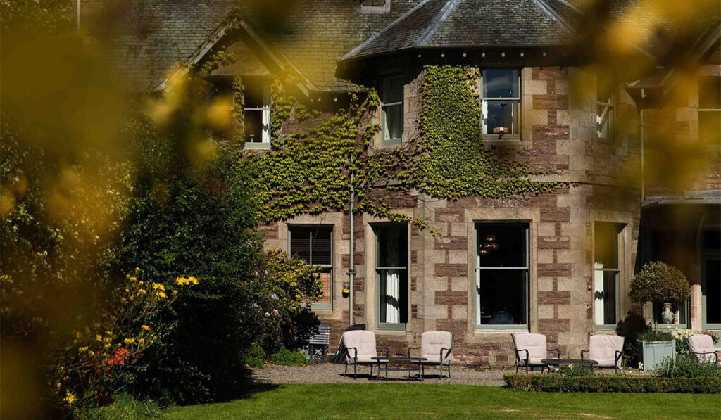 Cromlix 1